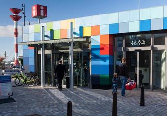 Tourist-Info Schaufenster Fischereihafen K5778<br />&copy; Helmut Gross Erlebnis Bremerhaven