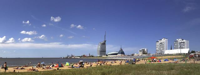 Weserdeich<br />&copy; Helmut Gross Erlebnis Bremerhaven